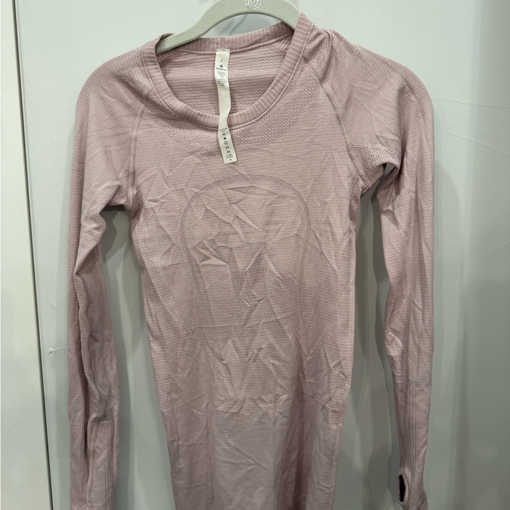 Lululemon Athletica Blush Swiftly Tech Long Sleeve Top